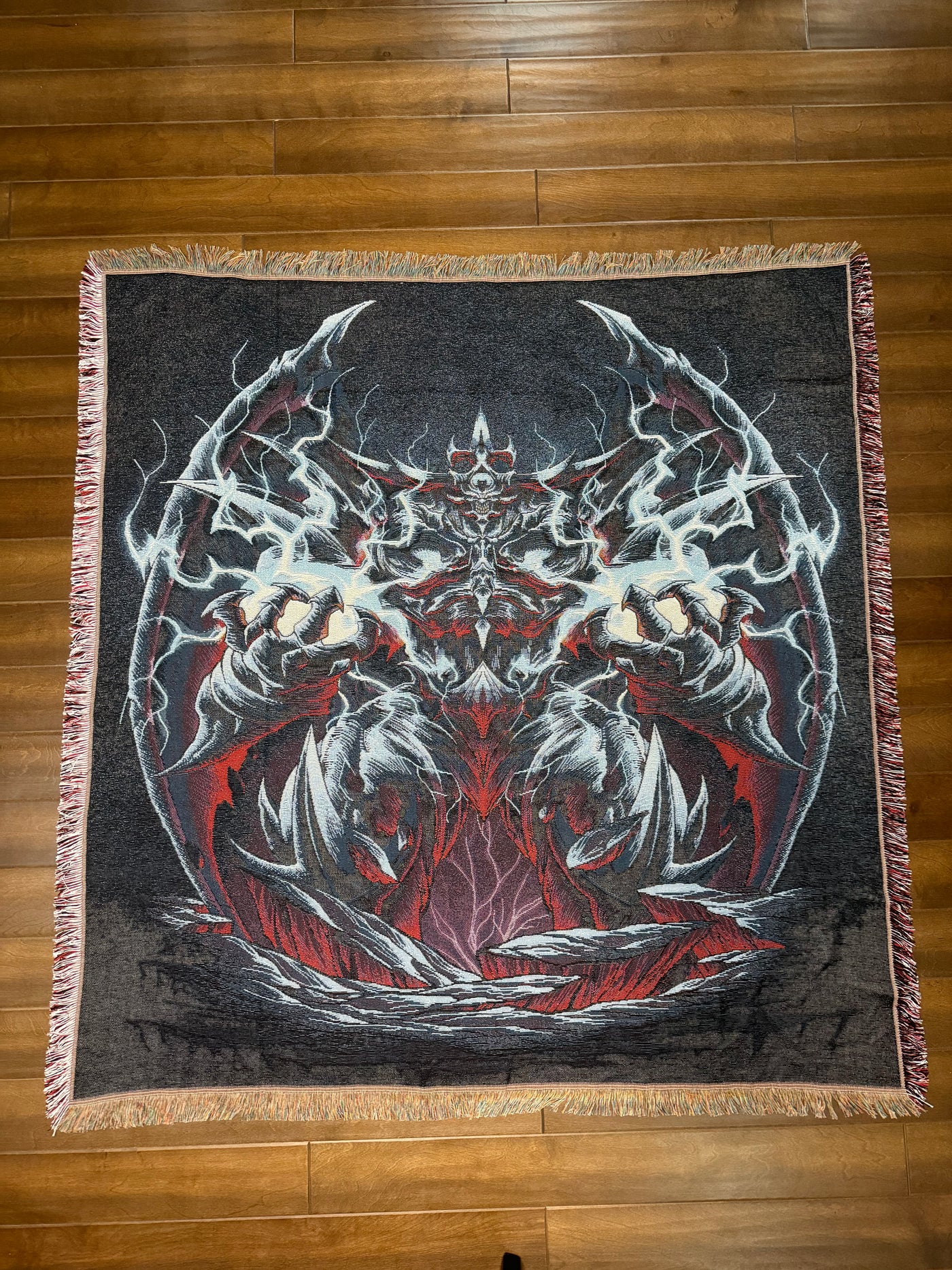 OBELISK TAPESTRY/BLANKET